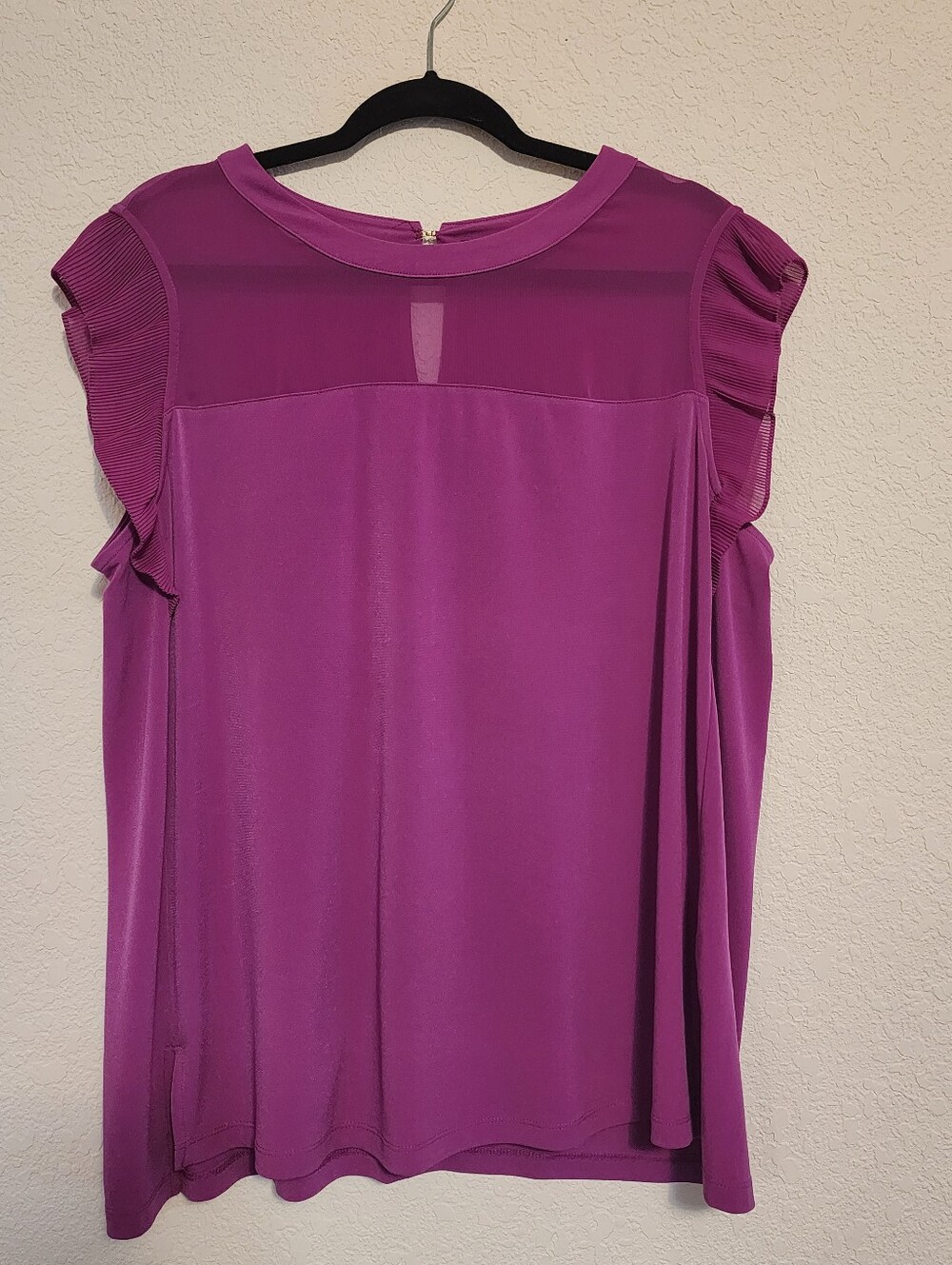Dana Buchman Magenta Flutter Sleeve Blouse